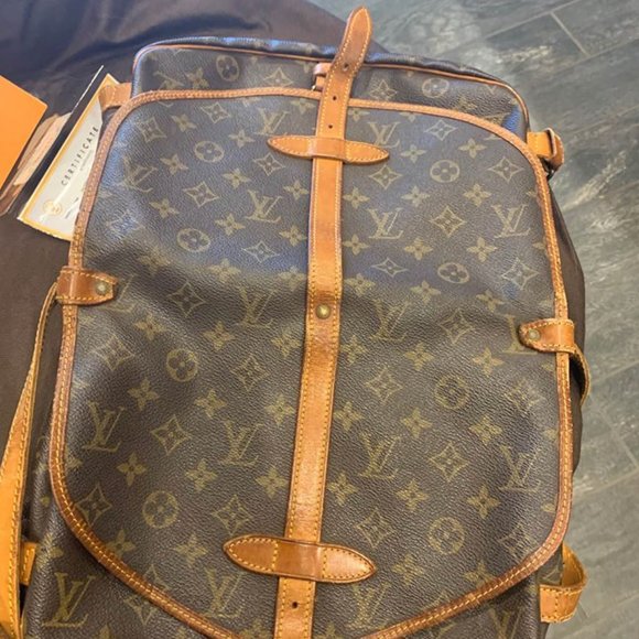 Authentic Louis Vuitton Saumar - Picture 6 of 8